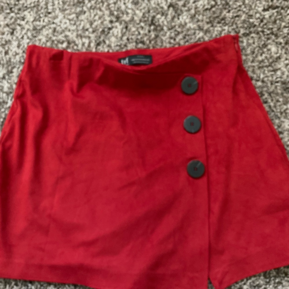 Red Short Skort from Zara - Picture 2 of 4